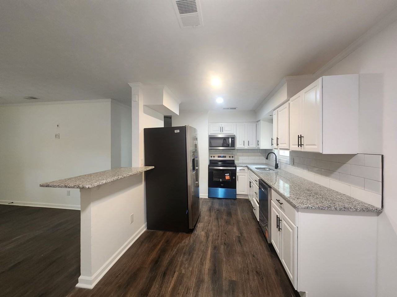 5723 Mill Branch Rd - Photo 5 of 20