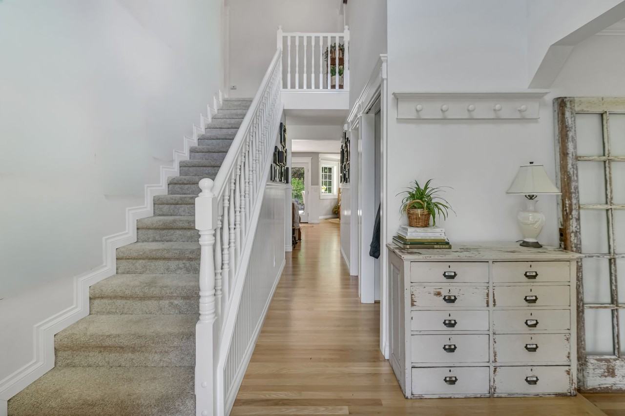 24810 Big Valley Rd Ne - Photo 6 of 42
