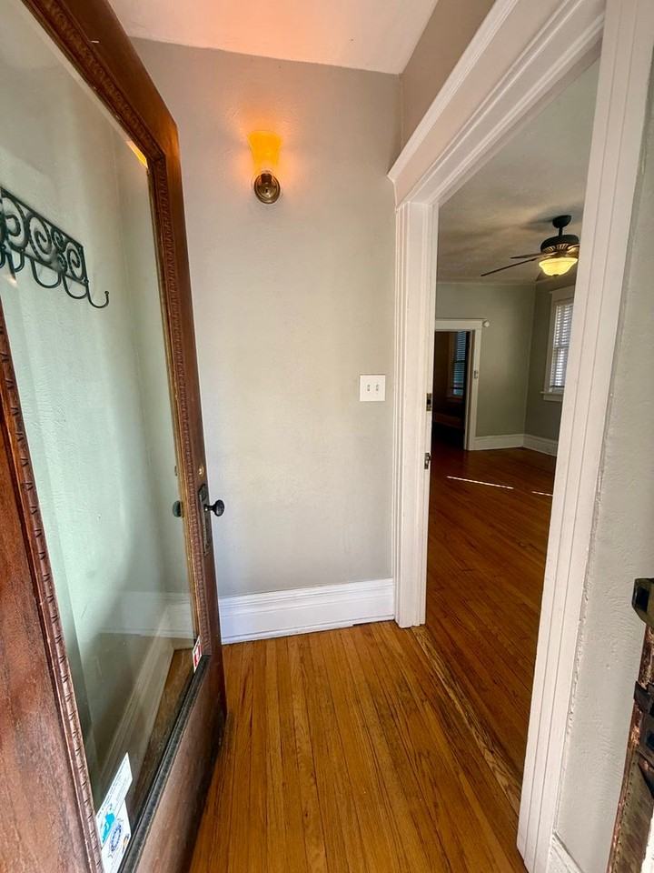 1532 Saint Paul St - Photo 6 of 50