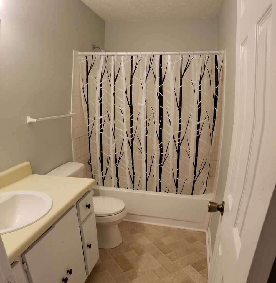 1544 Hamilton Dr #101 - Photo 7 of 12