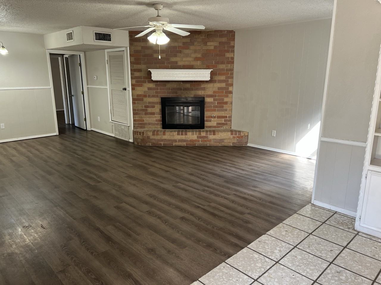 4310 52nd St #B - Photo 2 of 16