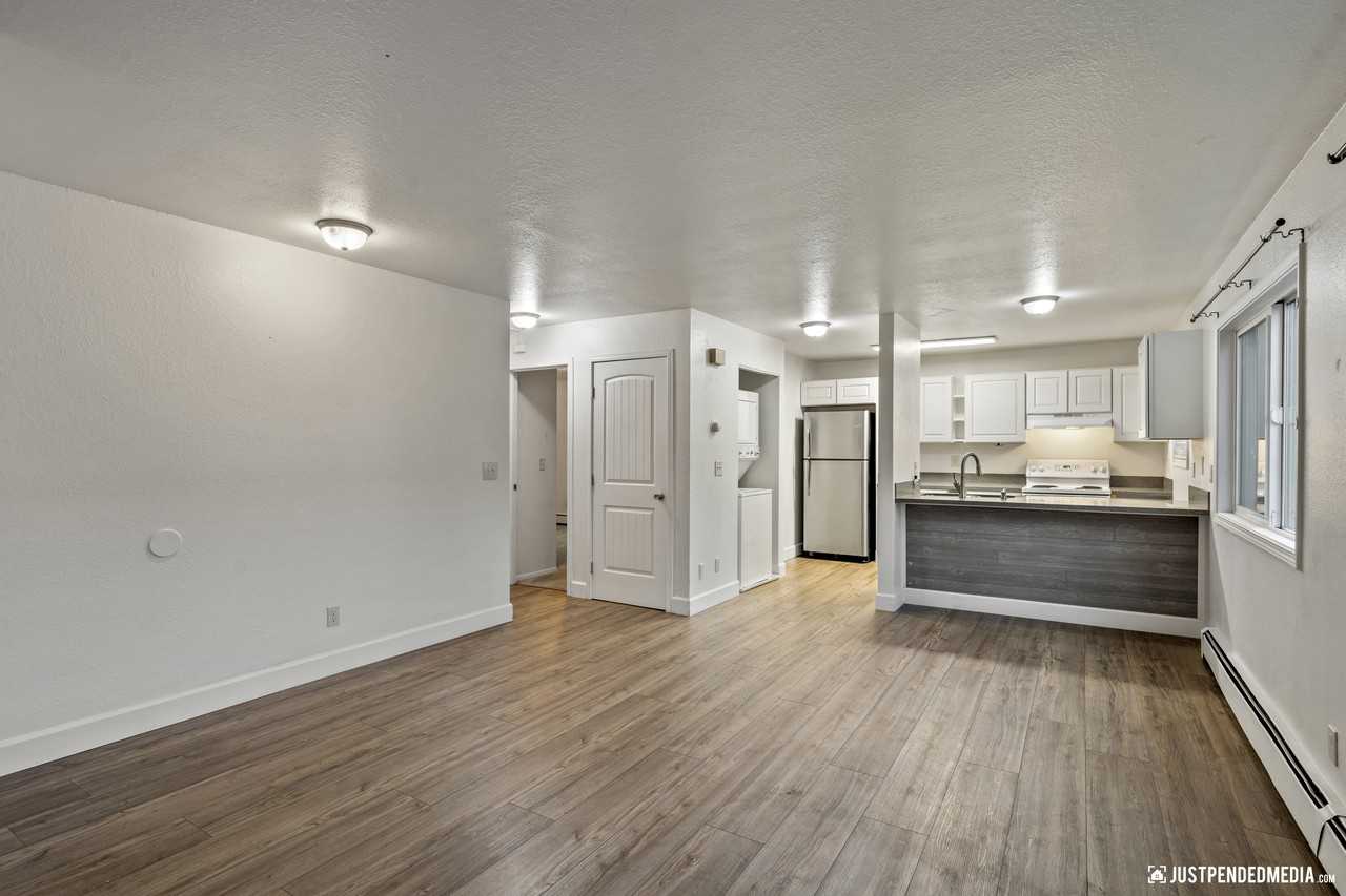 1125 Nelchina St #1 - Photo 3 of 8