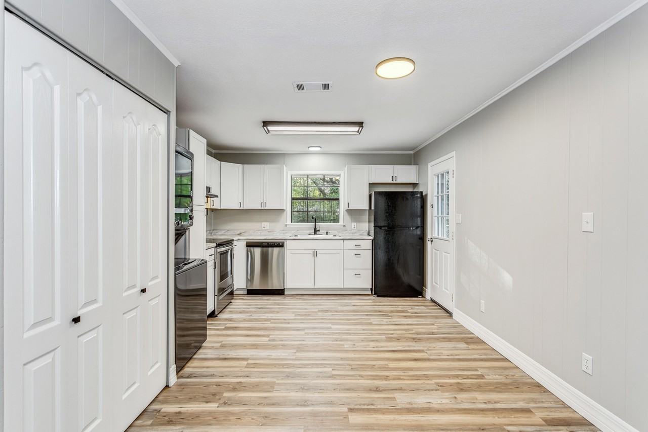 7221 Putter Ln - Photo 7 of 11