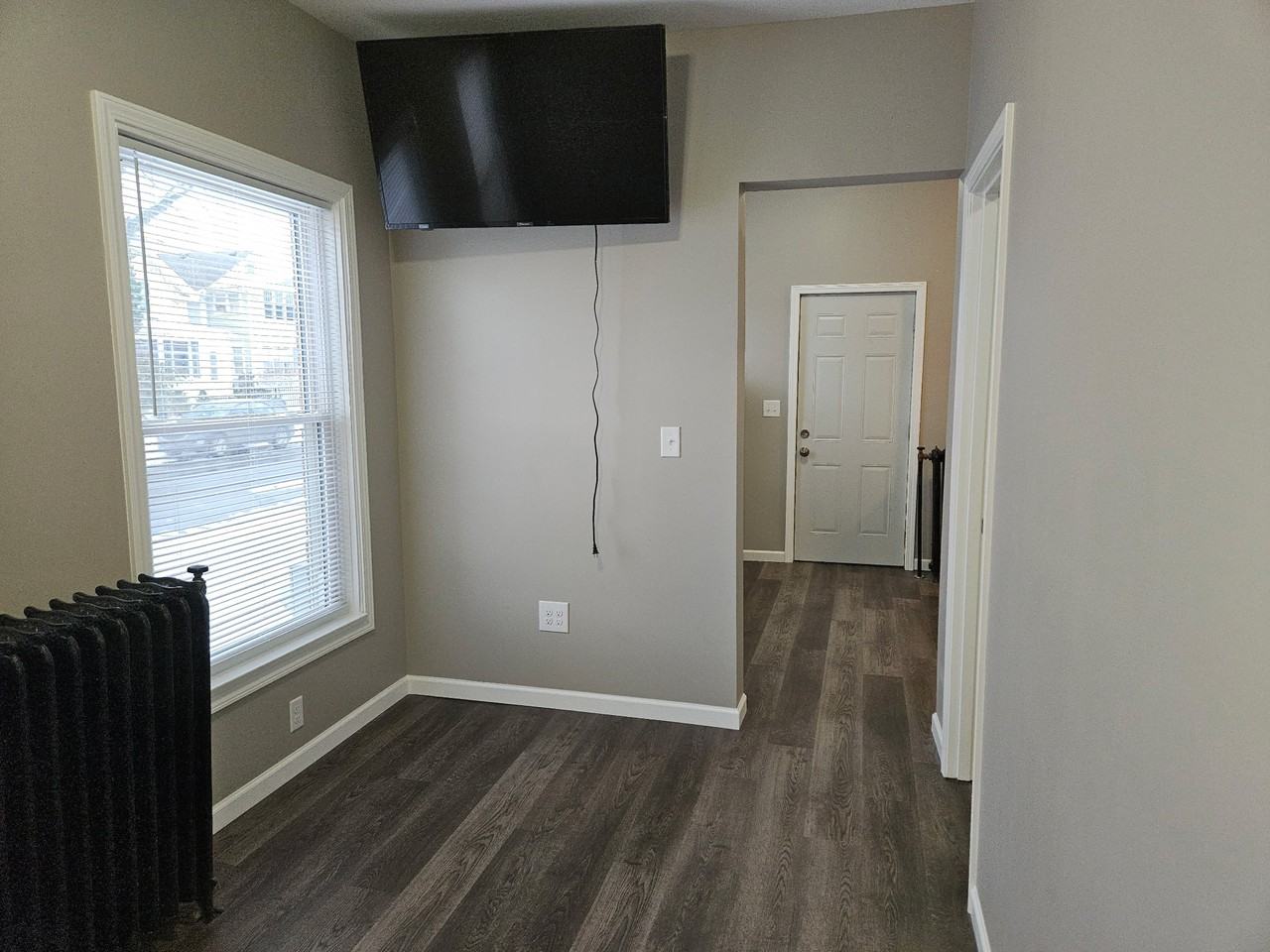 720 Broad St #3 - Photo 5 of 9