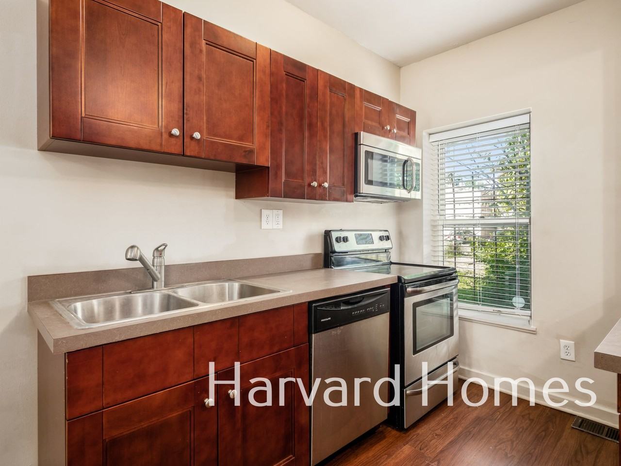 382 Chittenden Ave #382 - Photo 7 of 19