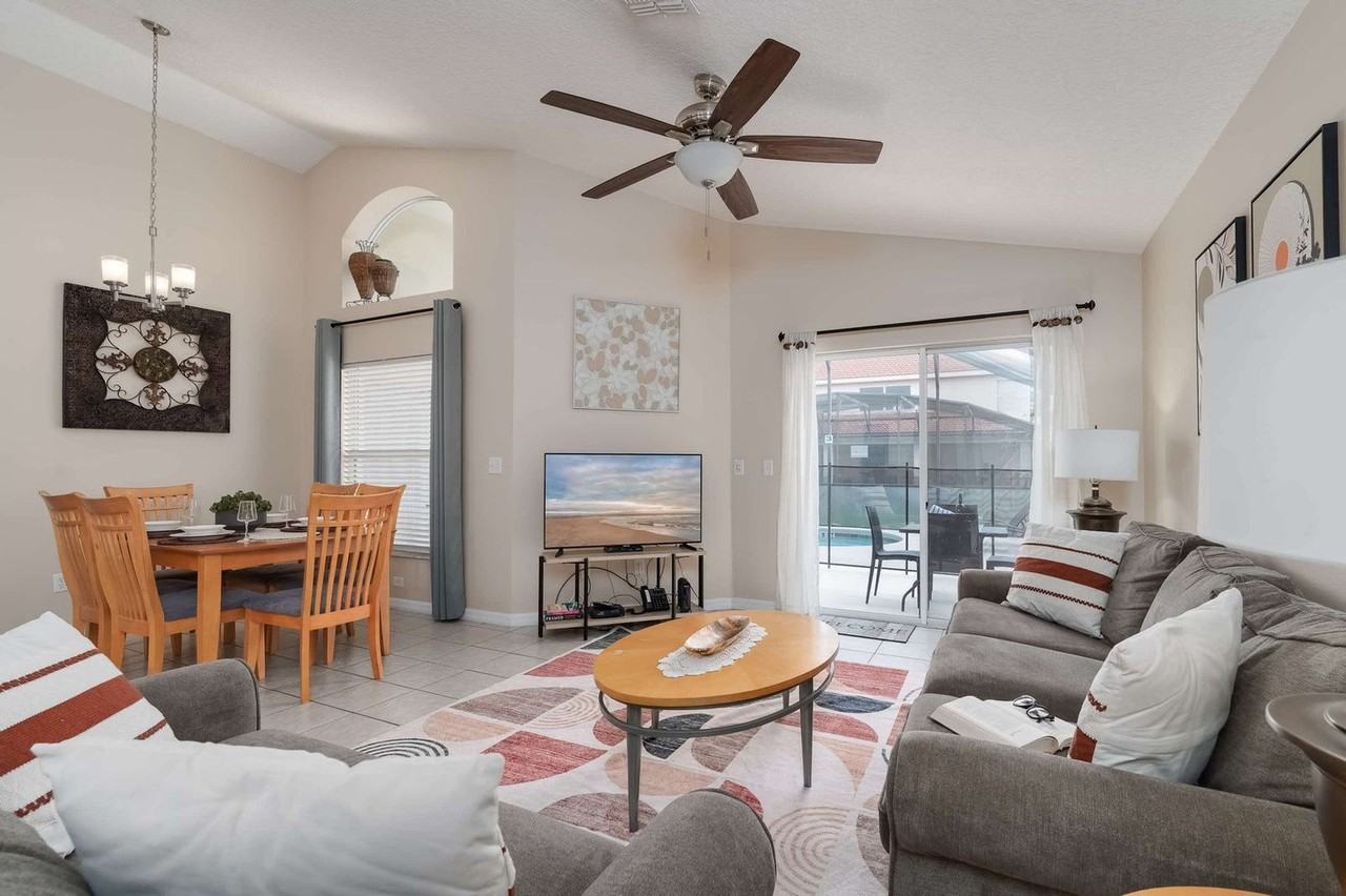 207 Sevilla Ave #1580540P - Photo 4 of 45