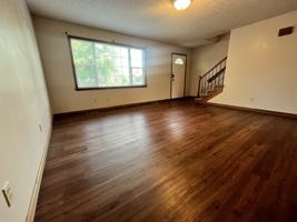 featured image of 975 Dugan St #2