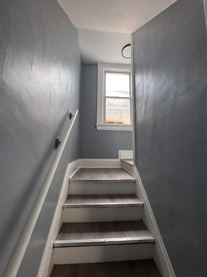 3438 E 121st St #2 - Photo 2 of 9