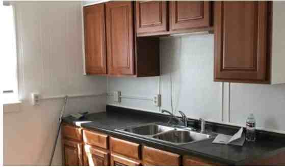 2361 Pennsylvania St - Photo 4 of 7