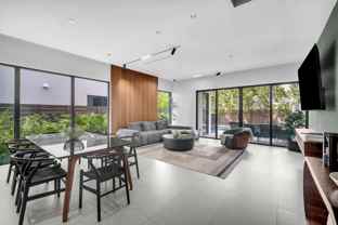 2256 Sw 16th Ave - Photo 1 of 1