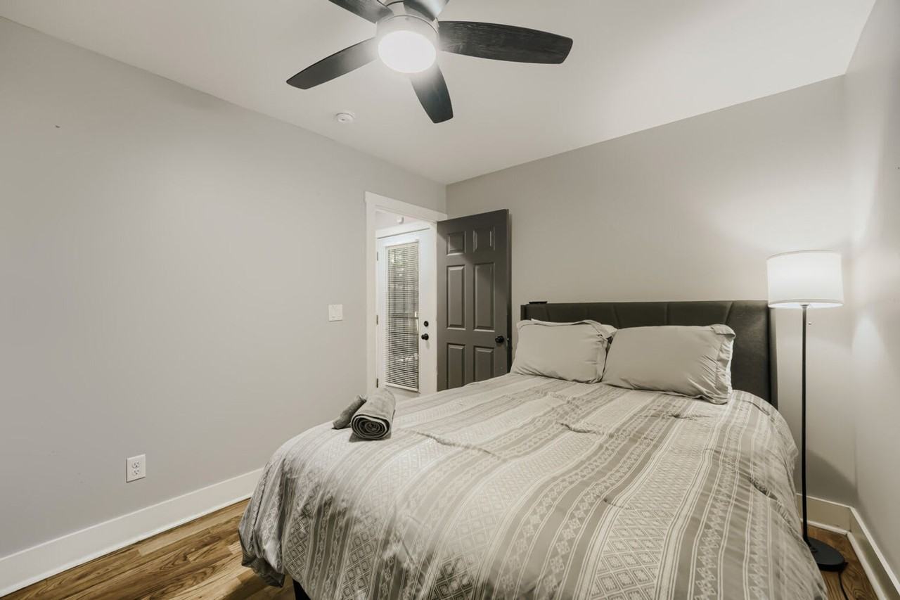 1089 Mcdaniel St Sw #1642544P - Photo 7 of 21