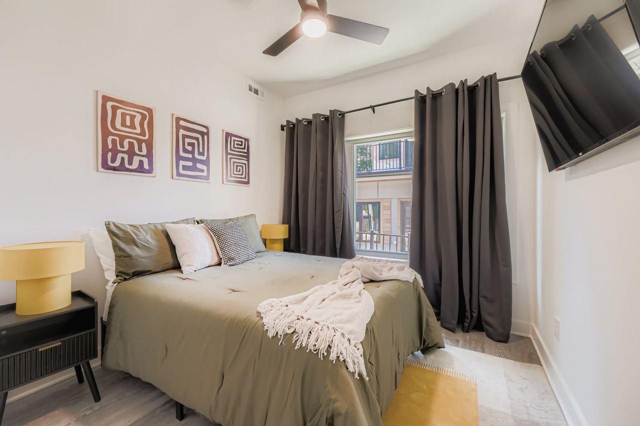 6305 Shannon Pkwy #1642543P - Photo 5 of 20