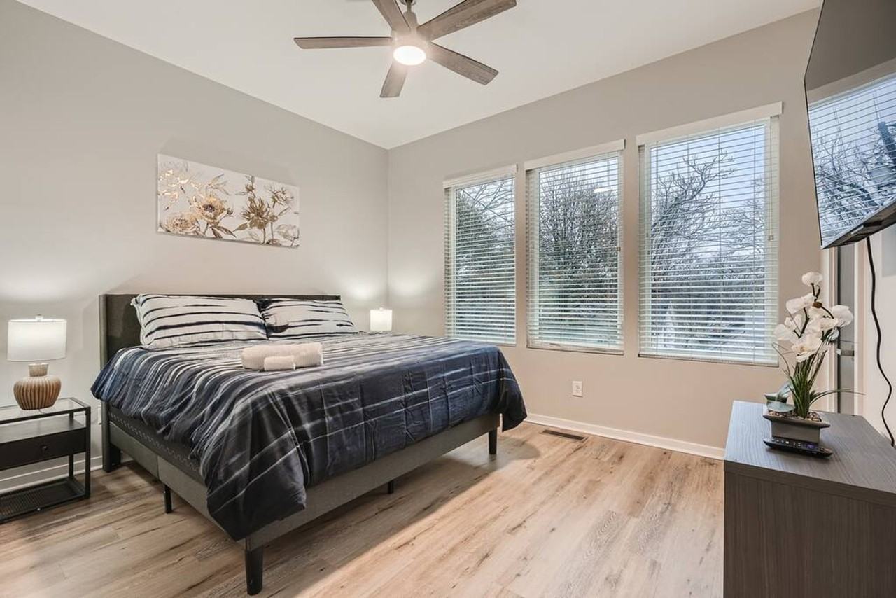 1089 Coleman St Sw #1642553P - Photo 6 of 26