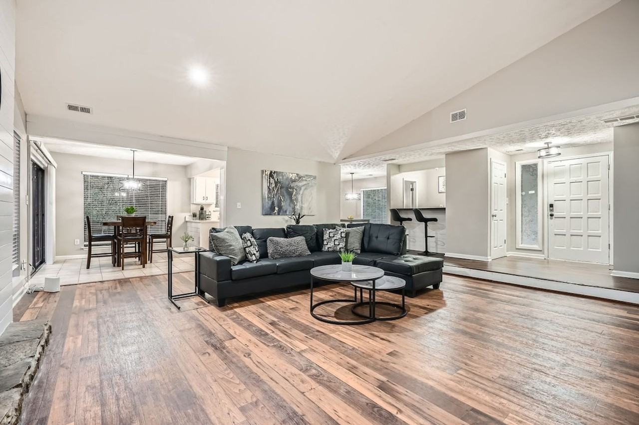 1040 Terramont Dr #1642545P - Photo 4 of 28