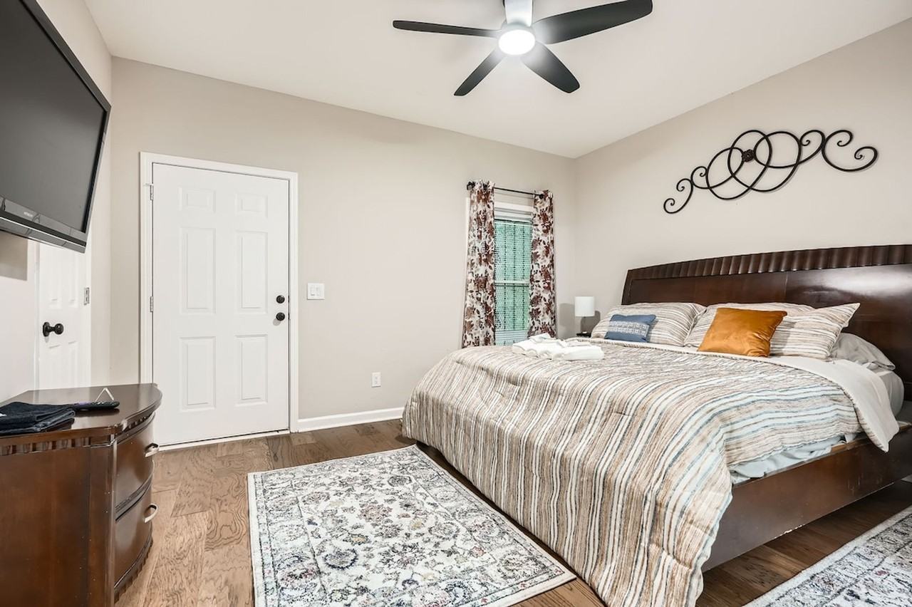 908 Mcdaniel St Sw #1642556P - Photo 6 of 25