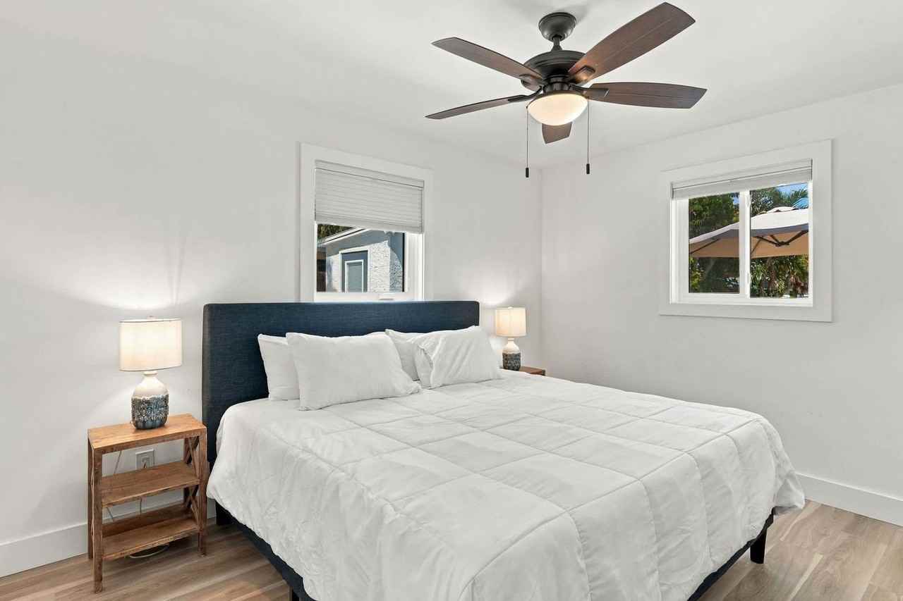 209 2nd St #1643022P - Photo 6 of 41