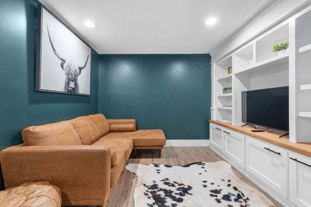 950 N 5th St #1643211P - Photo 4 of 32
