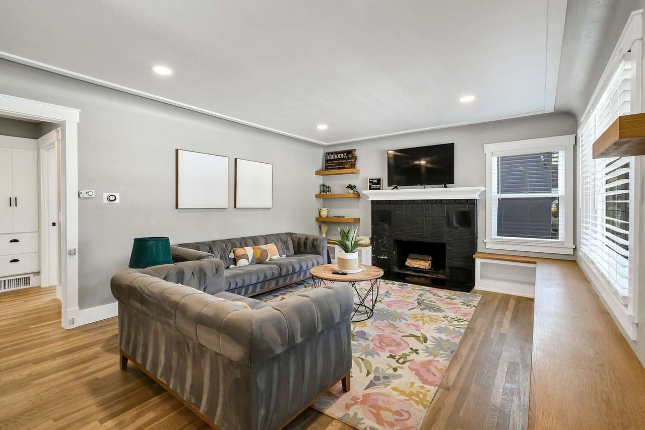 950 N 5th St #1643211P - Photo 5 of 32