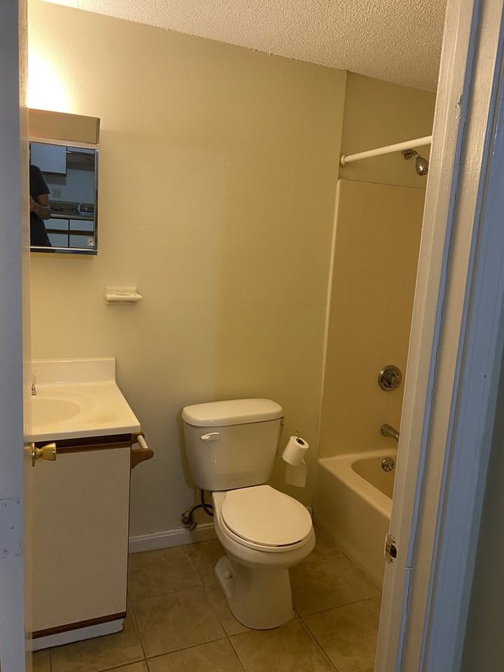 260 Spring Cir #106B - Photo 5 of 5