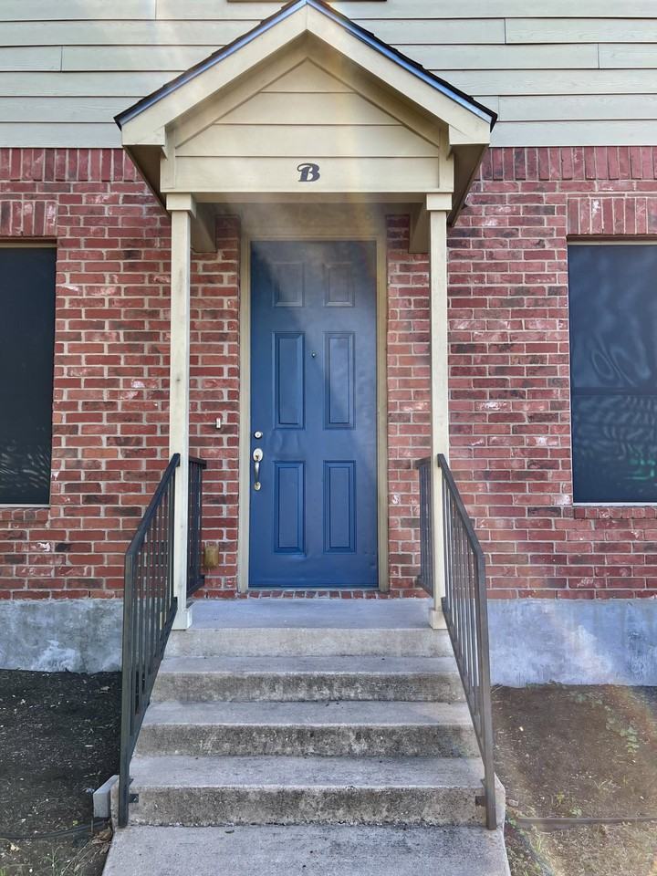 1309 Olander St #B - Photo 2 of 18