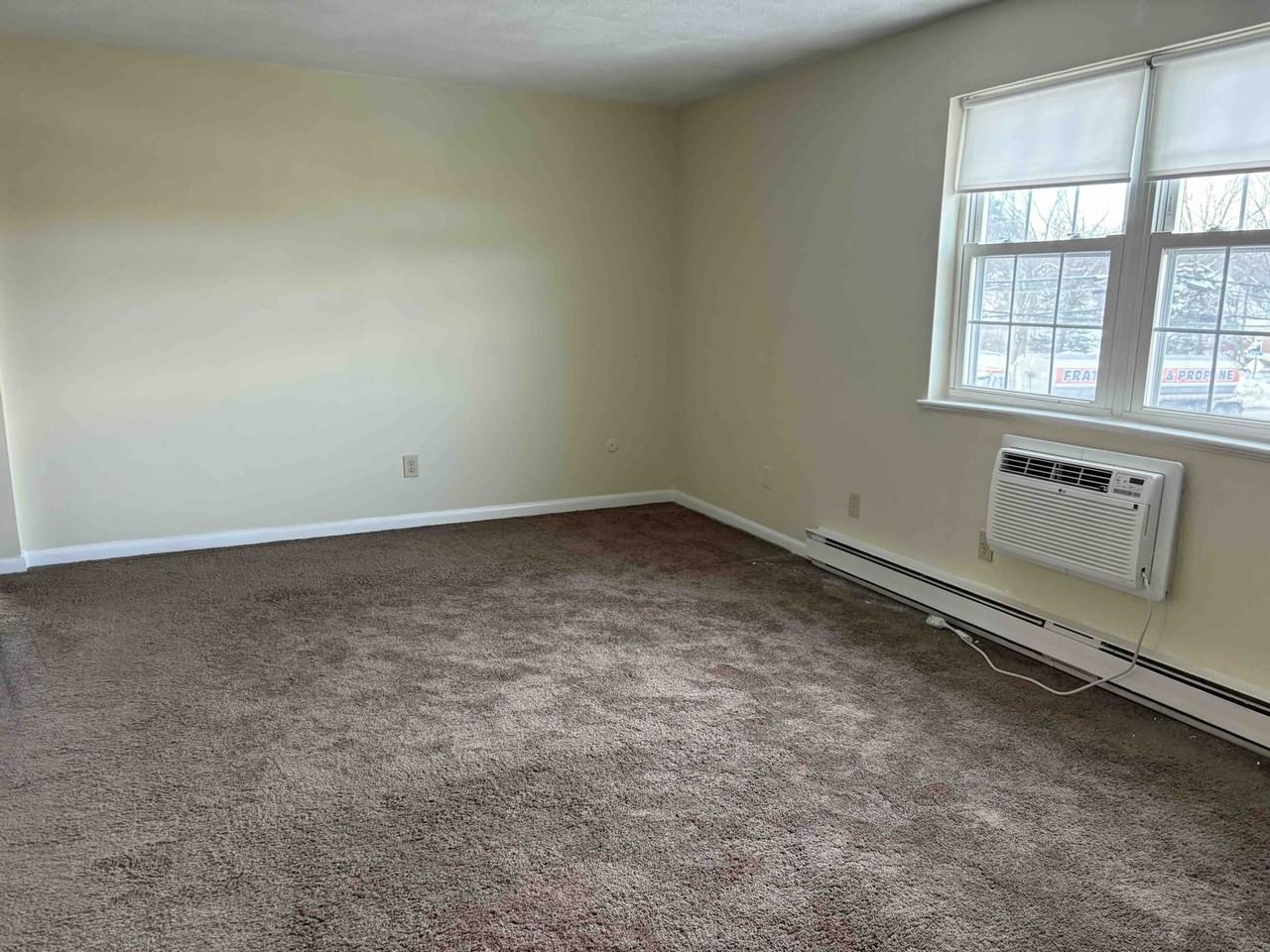 740 Central St #T22 - Photo 4 of 5