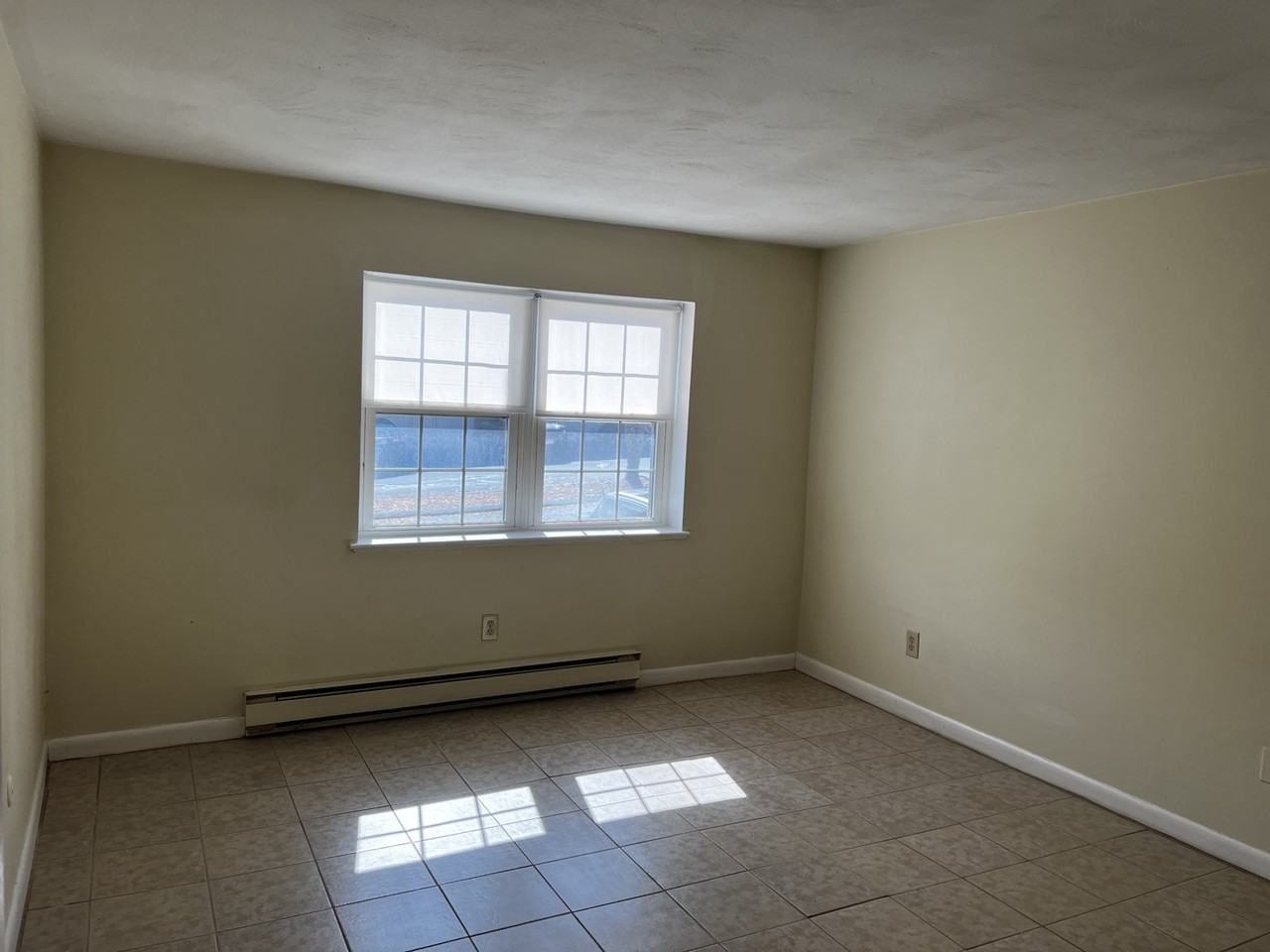 740 Central St #W13 - Photo 4 of 5