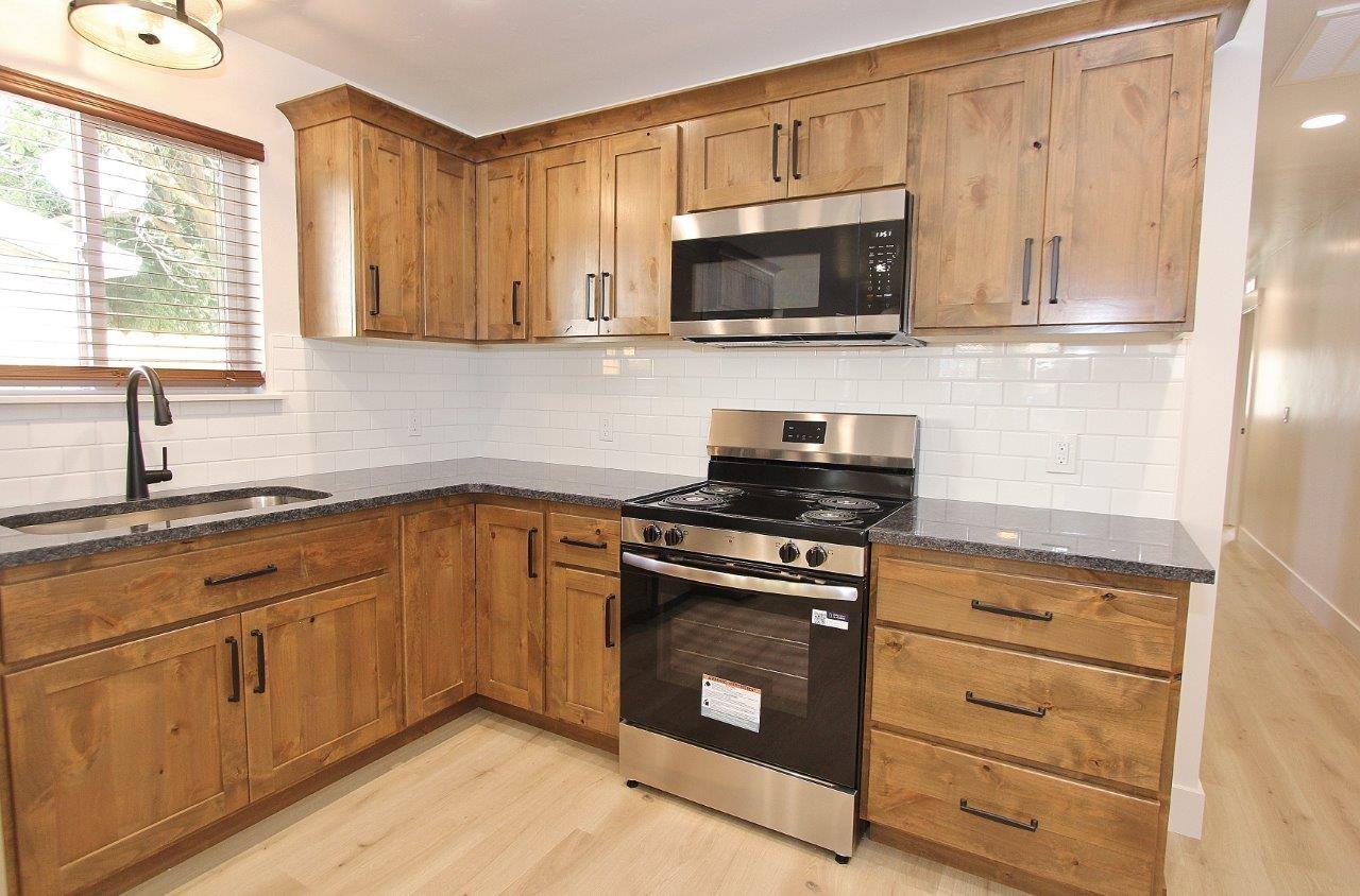 804 S Commercial Ave #1 - Photo 6 of 28