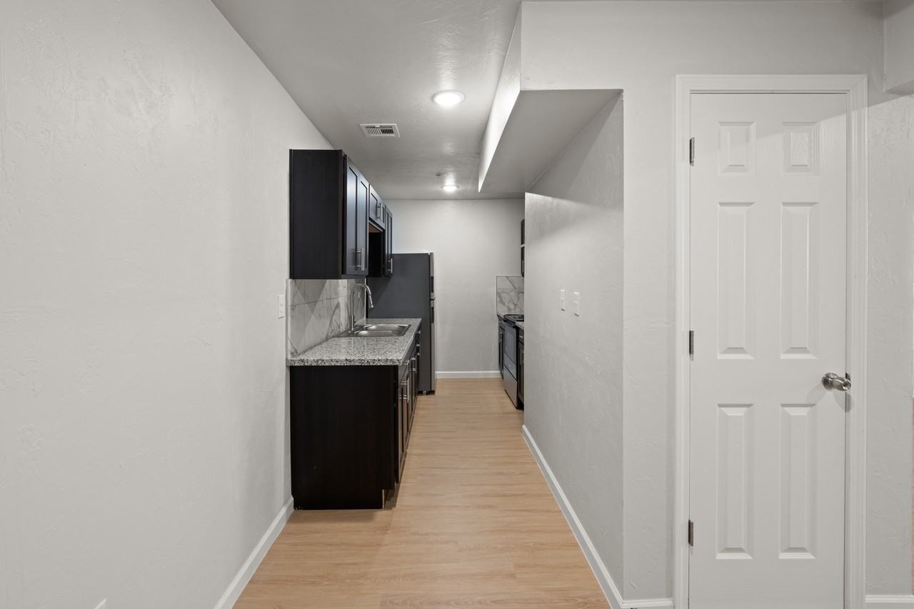 5800 Nw 34th St #B11 - Photo 2 of 25