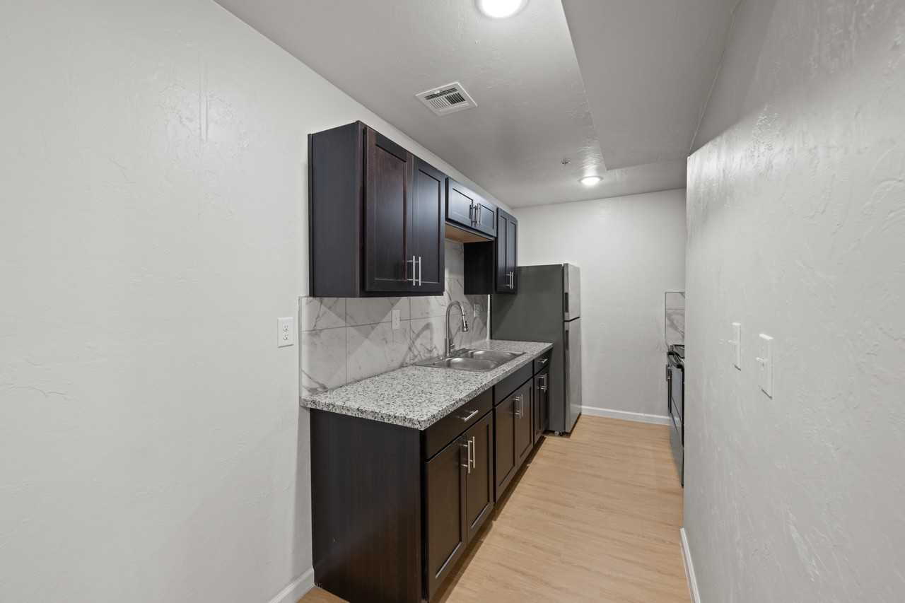 5800 Nw 34th St #B11 - Photo 3 of 25