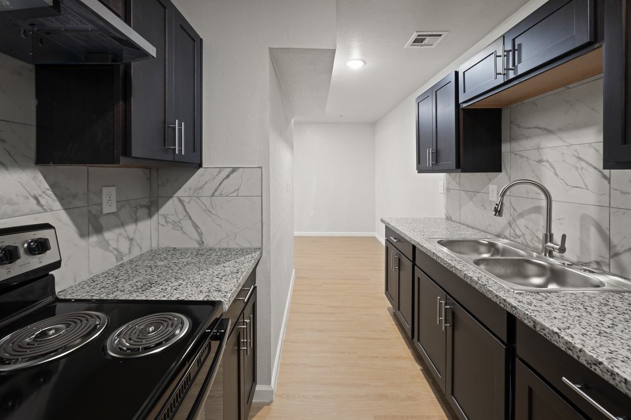 5800 Nw 34th St #B11 - Photo 6 of 25
