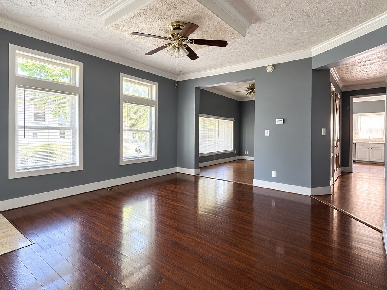 1835 Koehne St - Photo 2 of 10