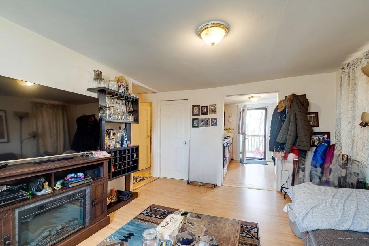 3 Bedford St #4 - Photo 3 of 8