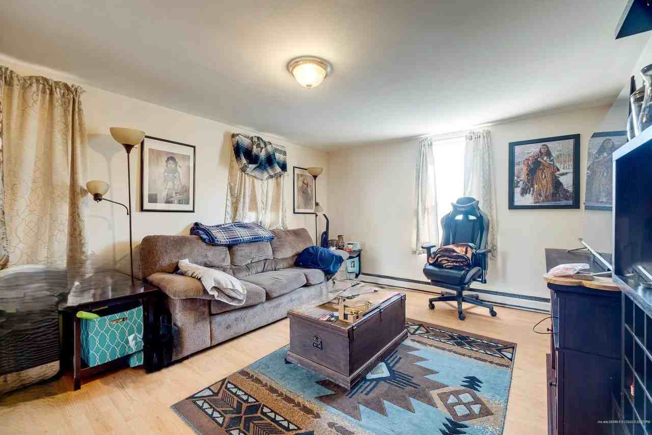 3 Bedford St #4 - Photo 4 of 8