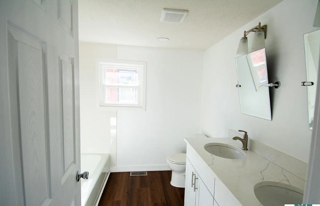 810 S 9th St - Photo 7 of 14