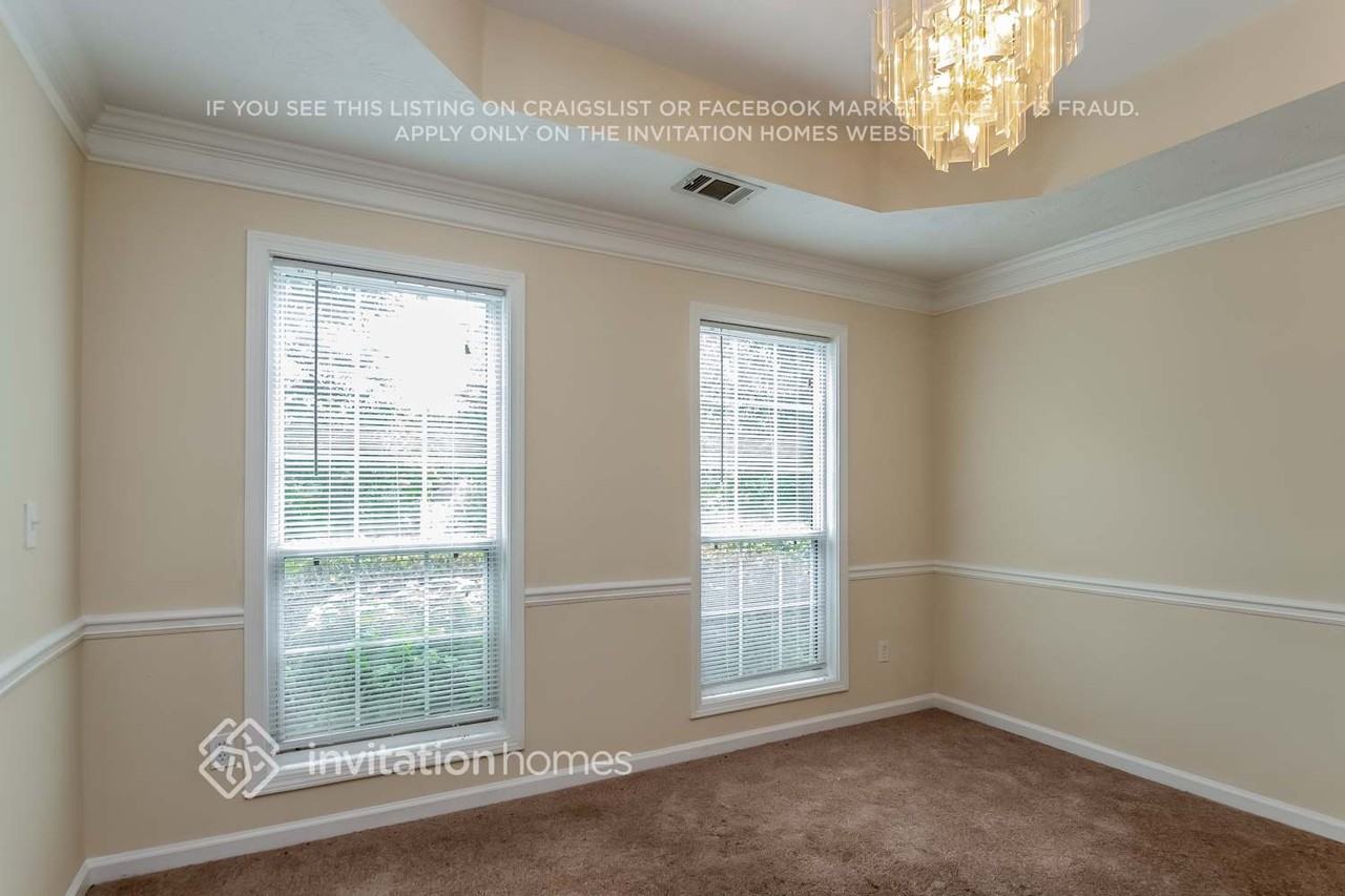 6810 Waters Edge Dr - Photo 4 of 24
