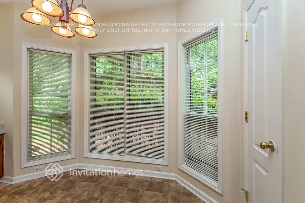 6810 Waters Edge Dr - Photo 6 of 24