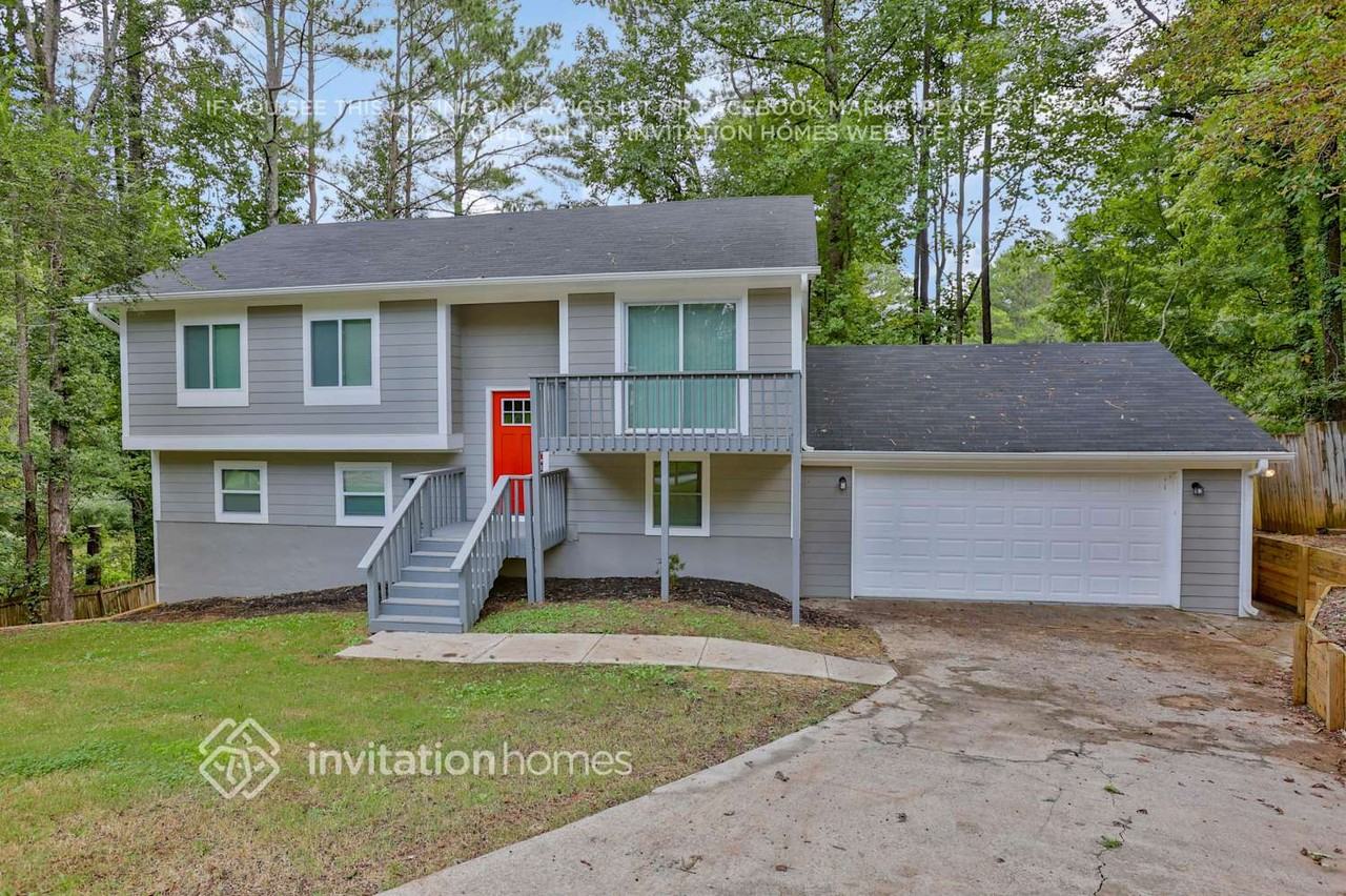 816 Mather Ct - Photo 3 of 29