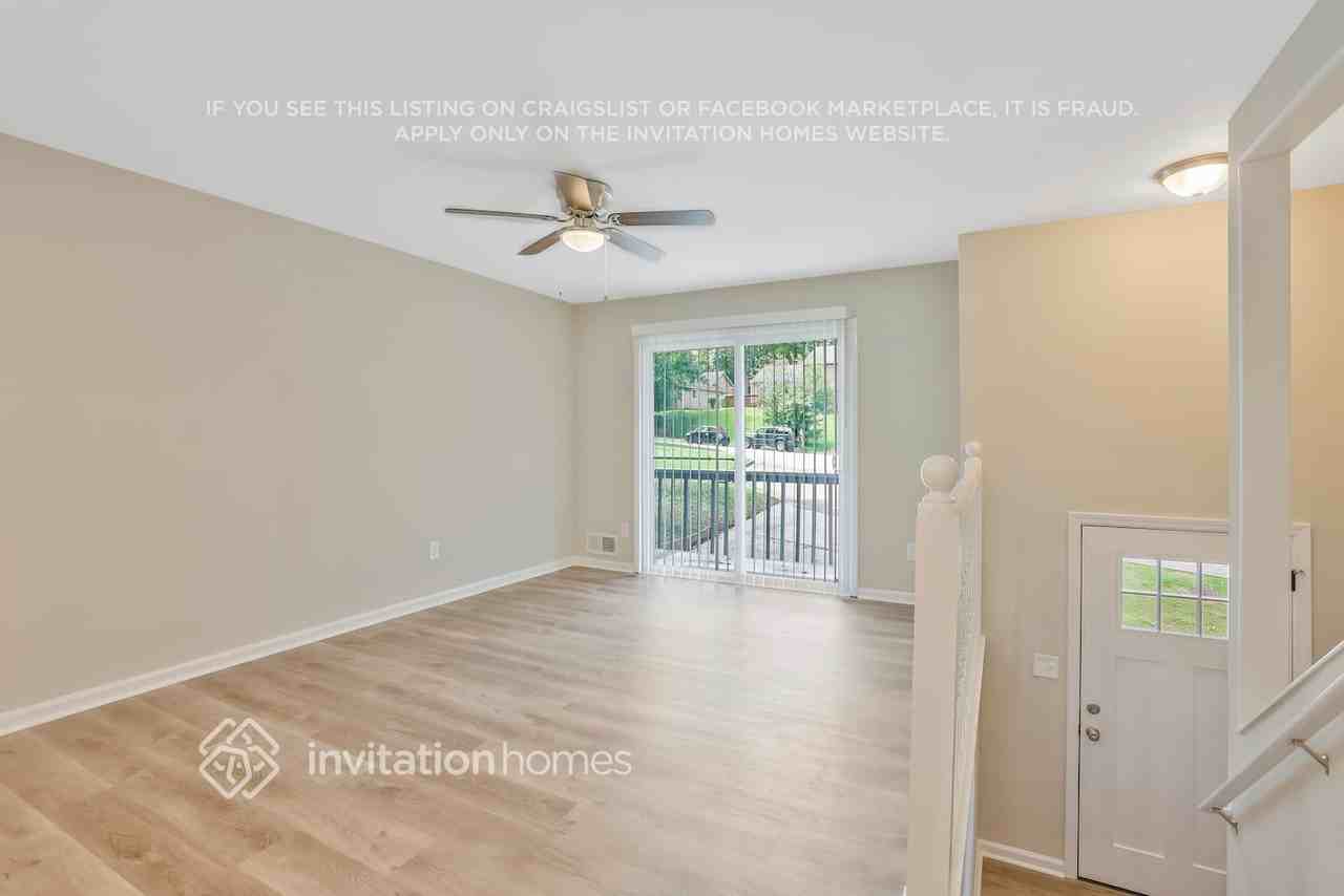 816 Mather Ct - Photo 4 of 29