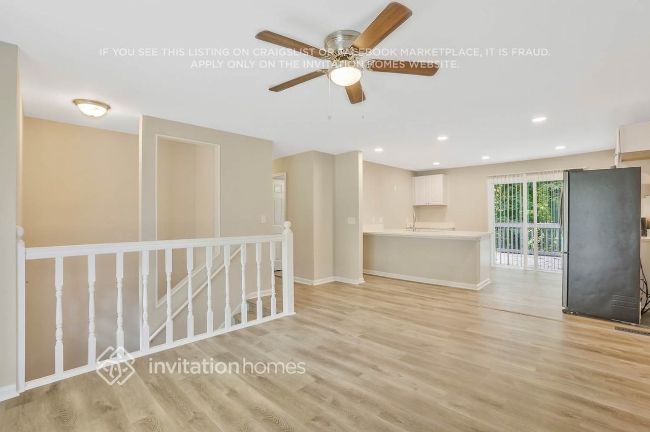 816 Mather Ct - Photo 5 of 29