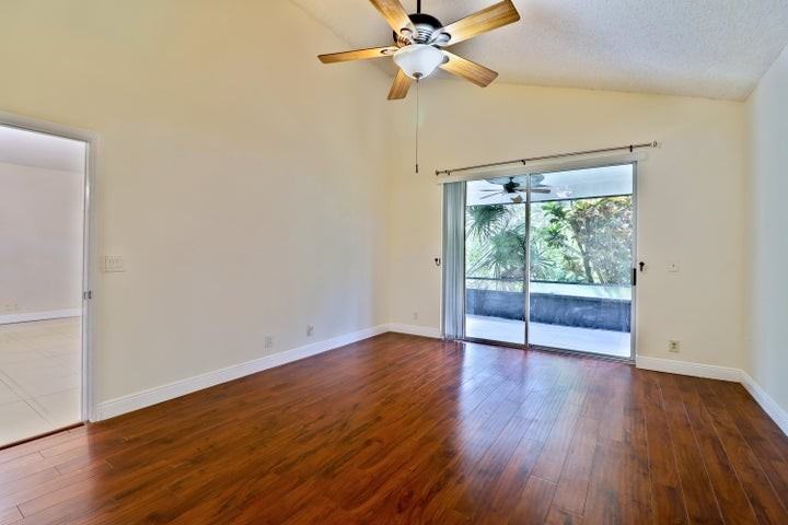 7705 Forest Green Lane - Photo 7 of 8
