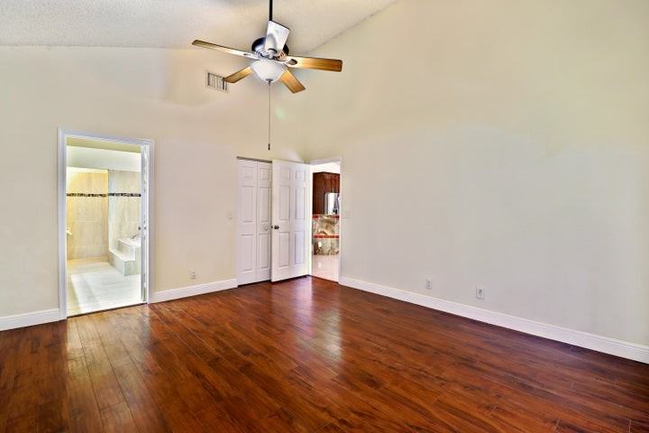 7705 Forest Green Lane - Photo 6 of 8