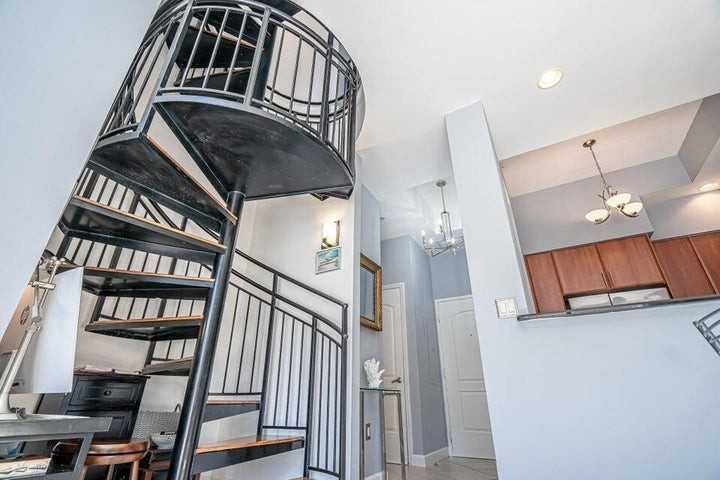 801 South Olive Avenue #418 - Photo 6 of 8