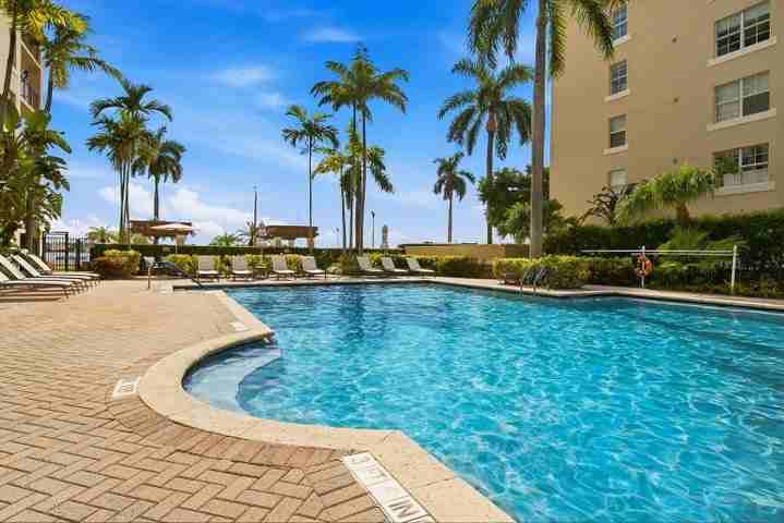 1801 North Flagler Drive - Photo 2 of 7
