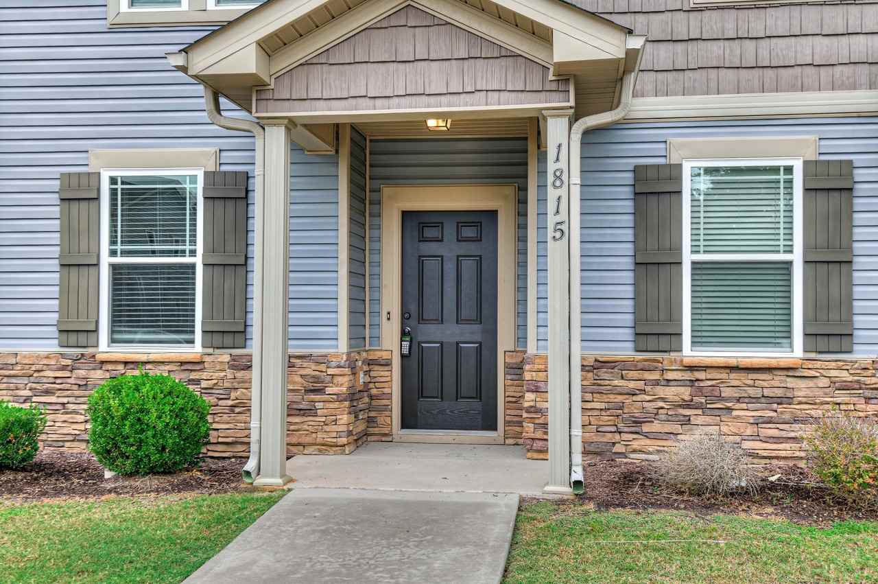 1815 Butternut Dr #1 - Photo 4 of 36