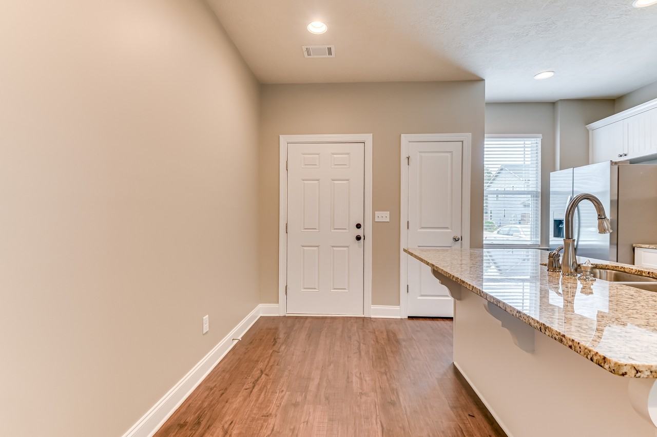 1815 Butternut Dr #1 - Photo 5 of 36