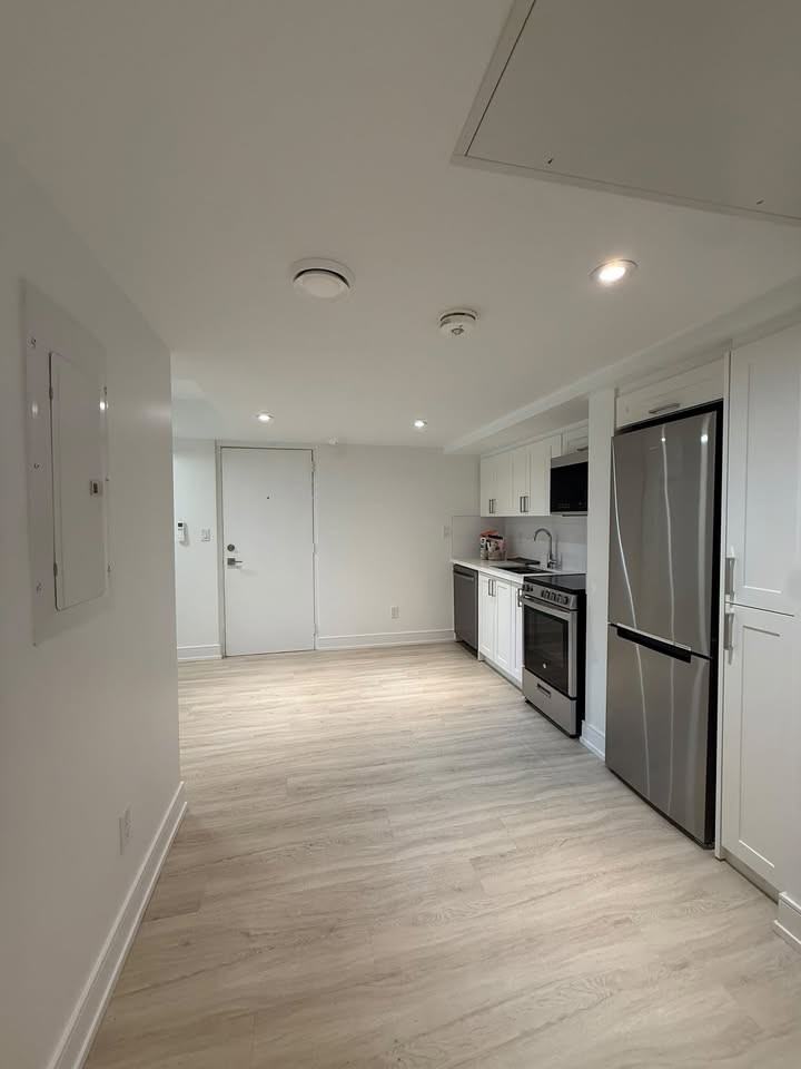 14 Conway Drive - Photo 3 of 9