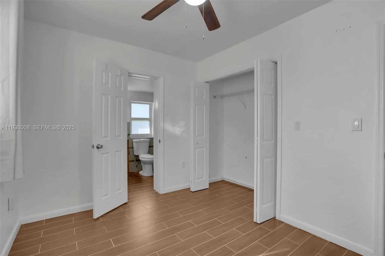 510 North 69th Avenue - Photo 7 of 19