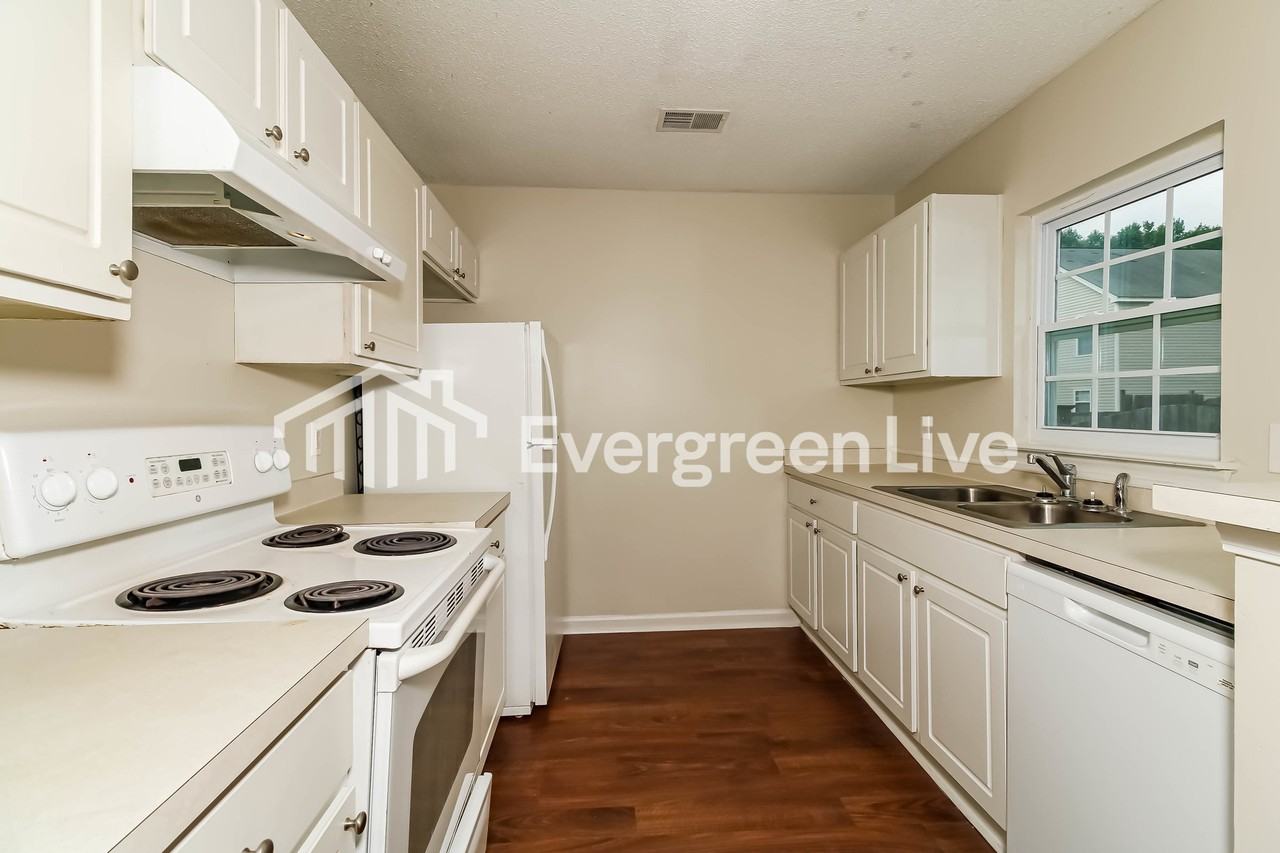 12 Wild Iris Ct - Photo 5 of 15