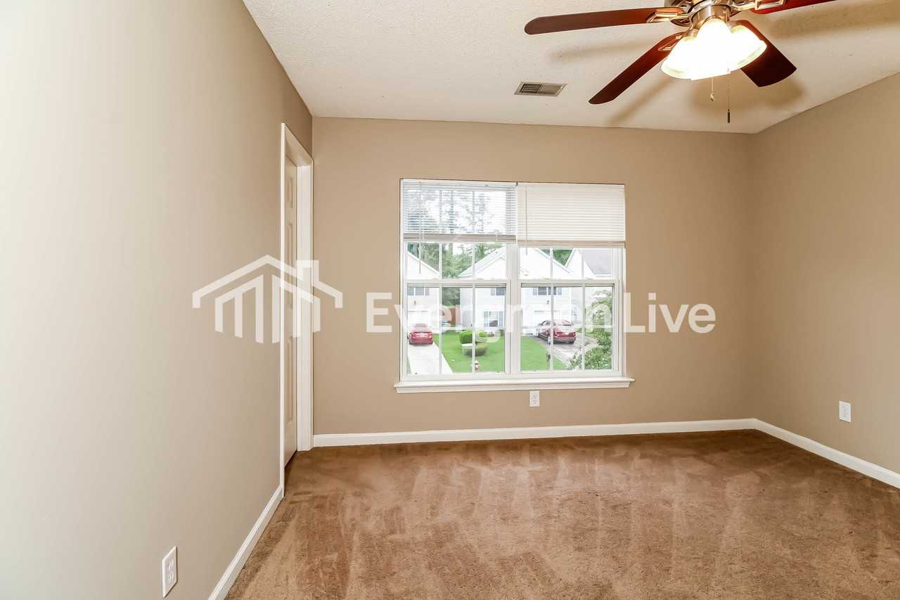 12 Wild Iris Ct - Photo 7 of 15
