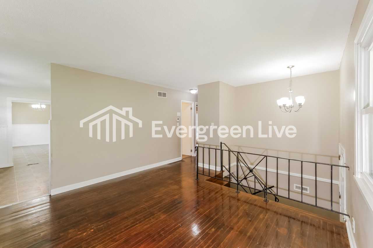 18608 E Shoshone Dr - Photo 4 of 15